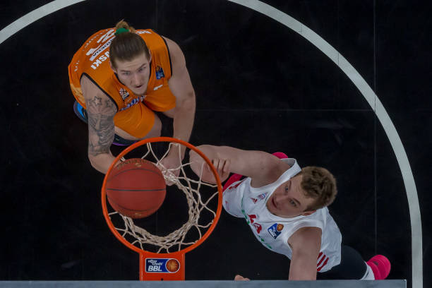 他们通过流 他们通过流