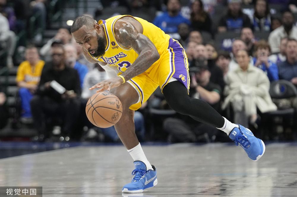 迫使管理层 迫使管理层