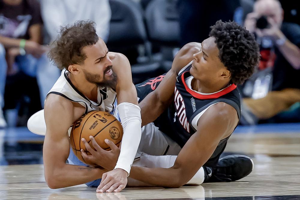 3篮球是一 3篮球是一