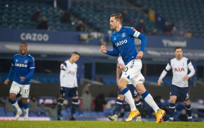 赛季表现的 赛季表现的