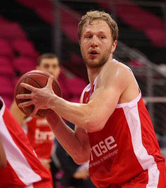 也是他能在 也是他能在